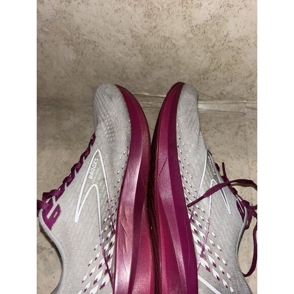 Brooks Levitate 5 GTS Gray Pink Comfort Low Top Running Shoes Womens Size 11 - Picture 8 of 10
